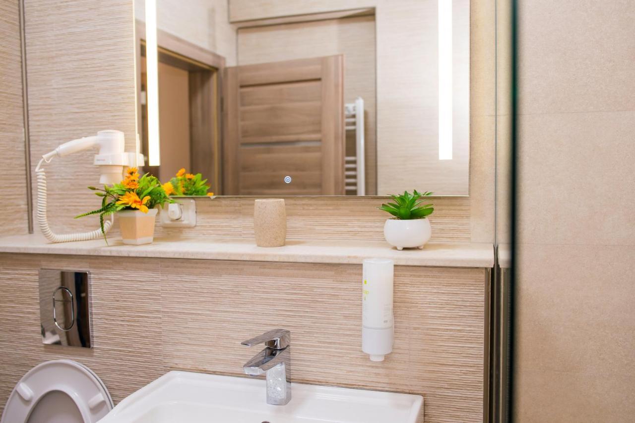 Golden Shell Apartment Mamaia Nord Нэводари Экстерьер фото